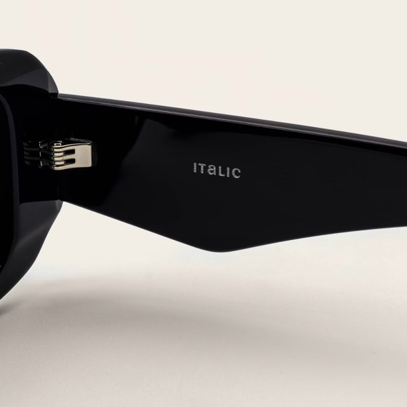 NWT Gabriele Rectangle Italian Acetate Sunglasses Black